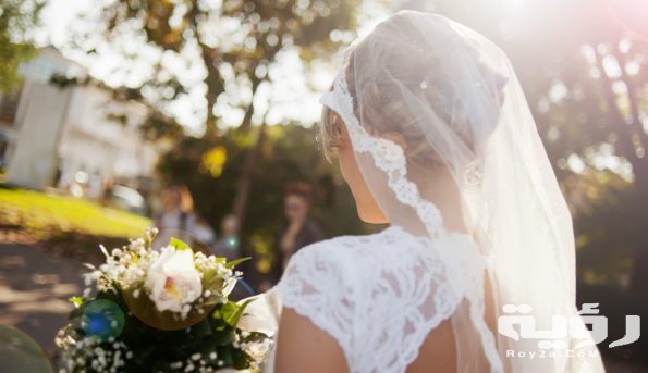 بالصور.. أجمل إطلالات مكياج العروس لخريف 2018 595x343 1