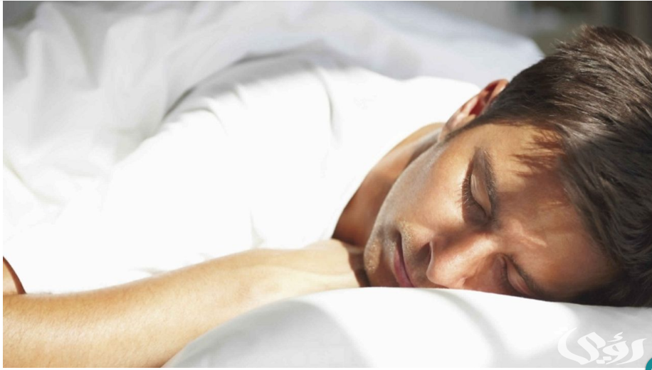 اسباب رؤية شخص في المنام بشكل متكرر