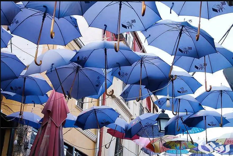 تفسير رؤية المظلات