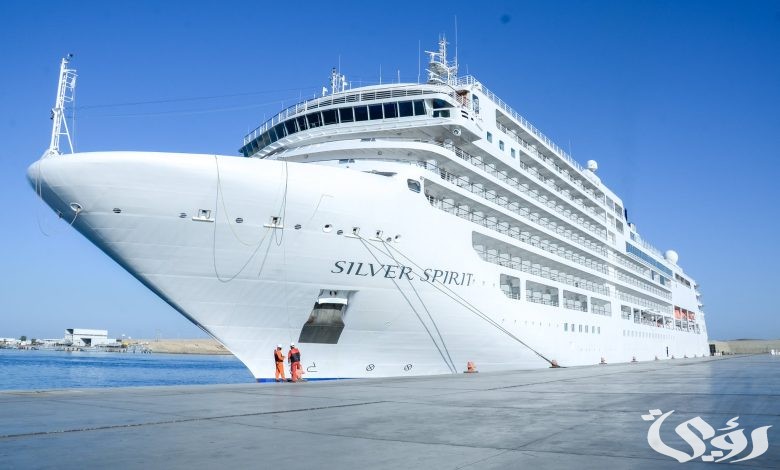 تفسير حلم ركوب السفينة في البحر للعزباء