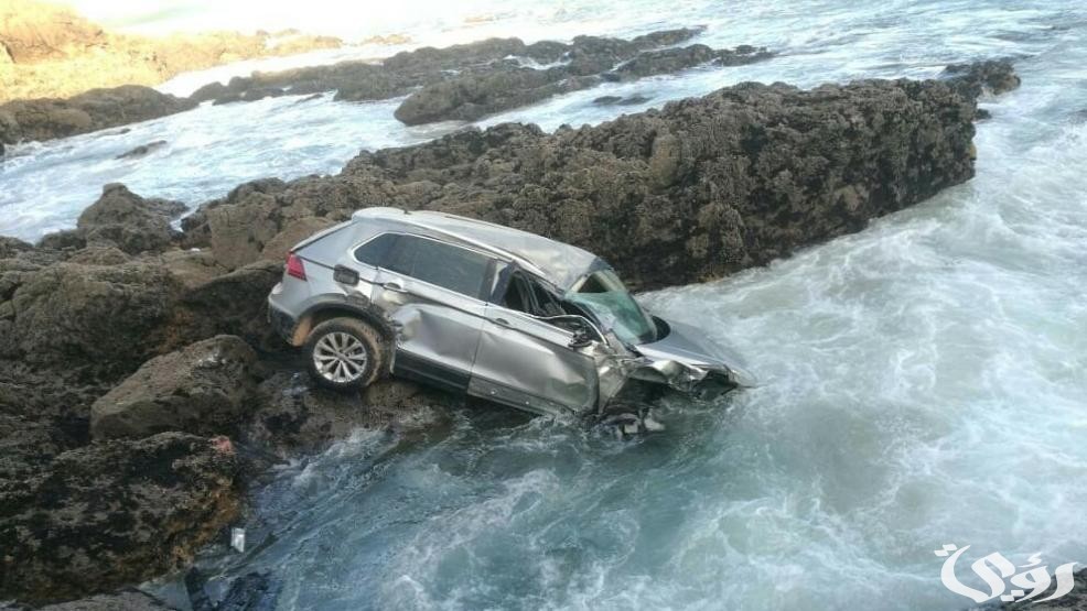 تفسير حلم سقوط السيارة في الماء