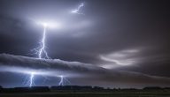 بحث عن الظواهر الطبيعية