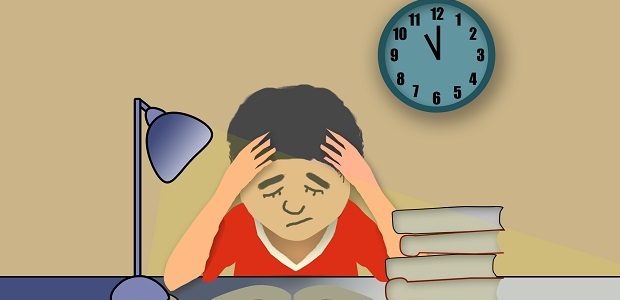 اذاعة مدرسية عن قلق الامتحان