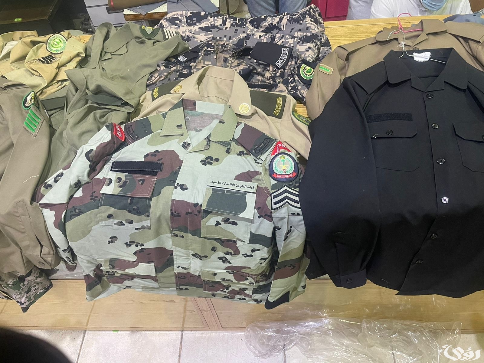 تفسير رؤية اللباس العسكري