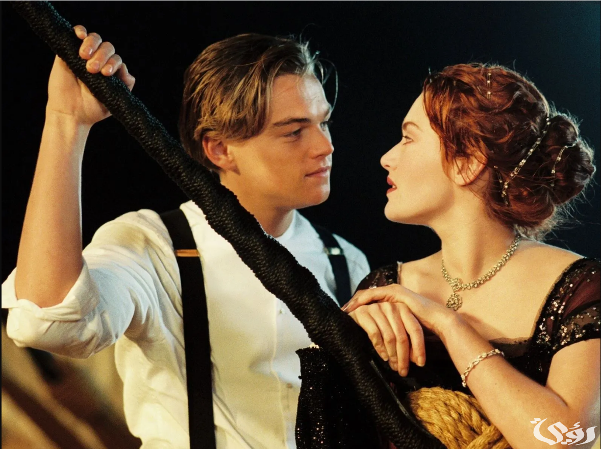 تفسير رؤية مطربة مشهورة