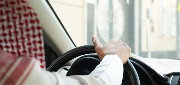 كيفية تجديد رخصة القيادة للتابعين في السعودية