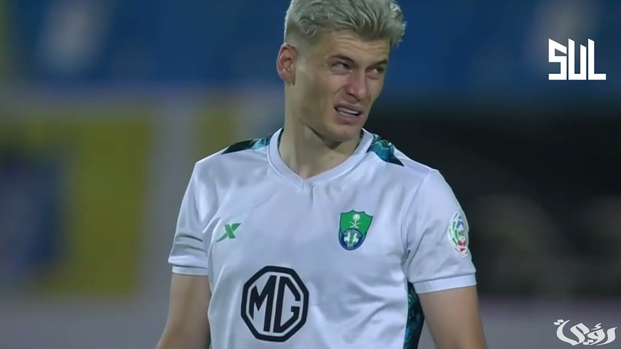 من هم لاعبين الأهلي السعودي الأجانب