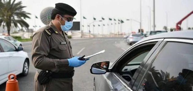 كم تبلغ قيمة مخالفة تجاوز إشارة المرور؟.. «المرور» تجيب