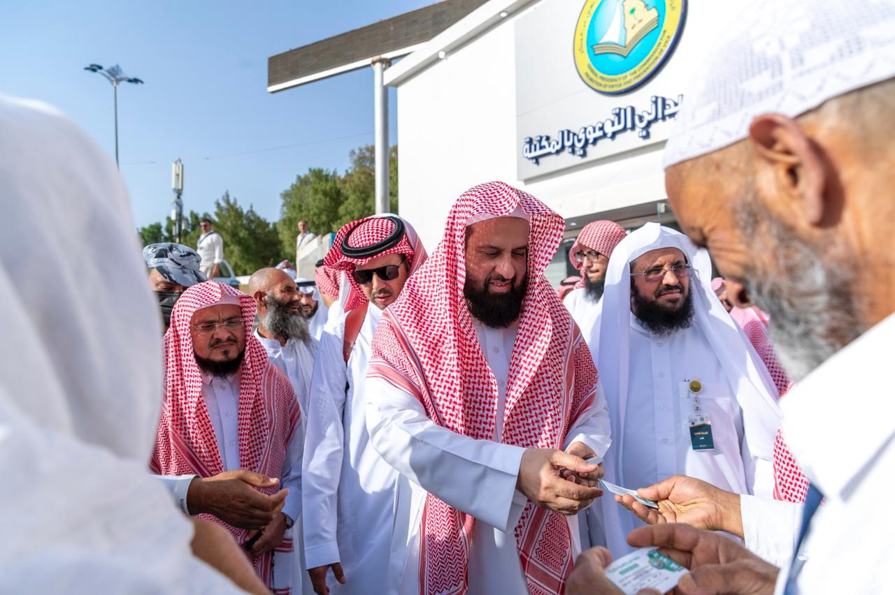 السند يفتتح المركز الميداني التوعوي بمكتبة مكة المكرمة