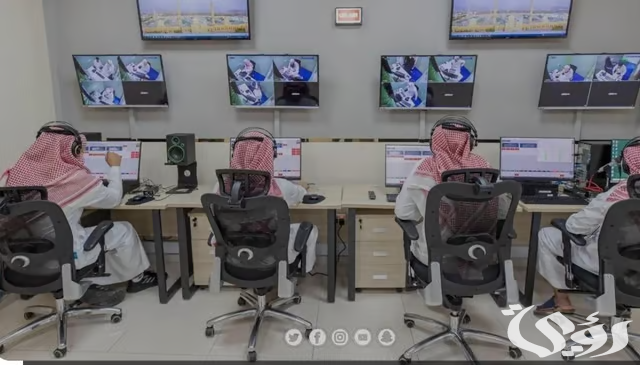 "السديس" يوجه بزيادة لغات ترجمة خطبة عرفة لـ"50" لغة للوصول الى كل العالم 4 "السديس" يوجه بزيادة لغات ترجمة خطبة عرفة لـ"50" لغة لتعزيز وصول رسالة الحرمين للعالم