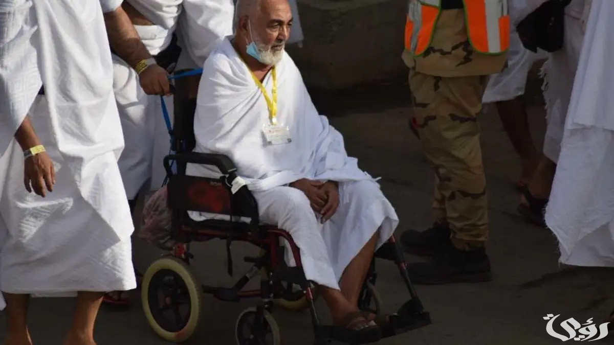 الخط الساخن ينقذ حياة "حاج إيراني" من جلطة قلبية حادة بمكة