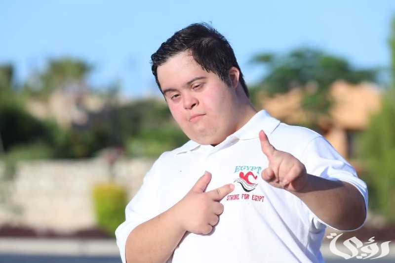 السباح "القصيبي" يستعدّ لعبور القنال الإنجليزي بلقاء مع وزير الشباب المصري