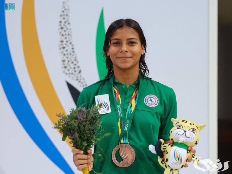 الألعاب الأولمبية الـ 33.. السباحة السعودية العايد تواصل الاستعداد لسباق 200م حرة