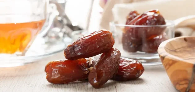 هل التمر مسموح في الكيتو أم ممنوع