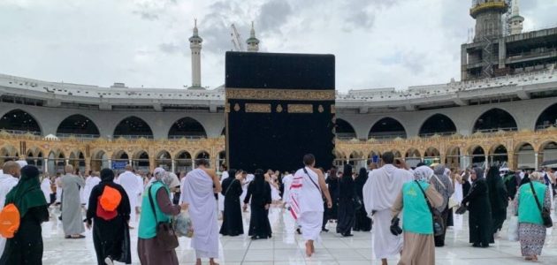 “وزارة الحج” يجب إصدار تصريح العمرة عبر تطبيق نسك قبل التوجه إلى المسجد الحرام