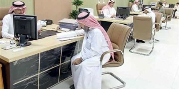 طريقة تجديد رخص العمل للوافدين