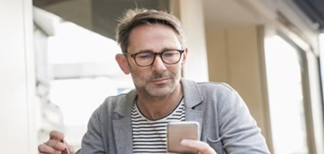 حتى الآن لا يعرف العلماء سر ما يحدث.. دراسة أمريكية: الدماغ البشري يدرك بسرعة "تفوق التوقعات"