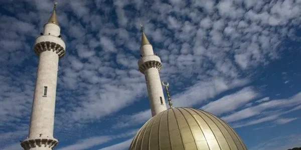 تفسير حلم رؤية سماع أغاني بالمسجد في المنام