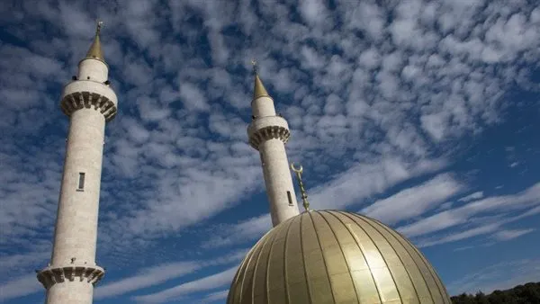 تفسير حلم رؤية سماع أغاني بالمسجد في المنام