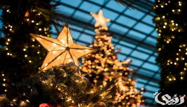 إجازة عيد الميلاد المجيد كام يوم ؟ اكتشف دليل الإجازات الرسمية لعام 2025
