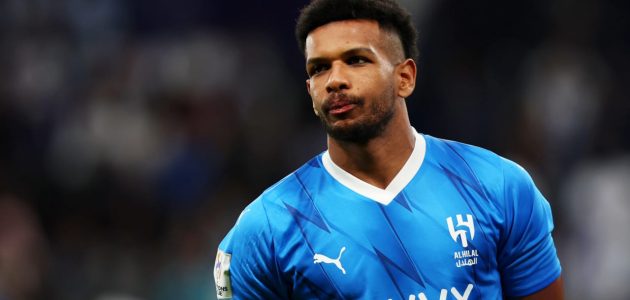 بعد تألقه مع النادي | الهلال السعودي يقرر تمديد عقد “البليهي” وغضّ النظر عن أفعاله