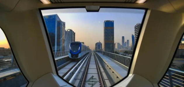 بطول 176 كيلو متر.. تشغيل المسارين الأحمر والأخضر للقطار في المملكة بدءً من الغد