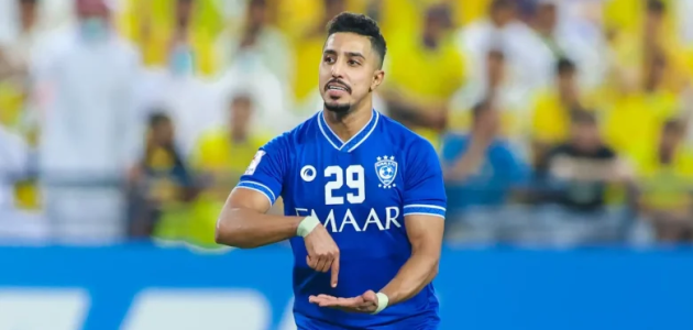 سالم الدوسري يرد على تصريحات يونس محمود: “الرد دائمًا في الملعب”