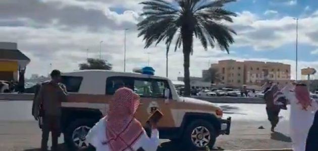 “التنازل لوجه الله” | لحظة إنسانية عن مواطن يتنازل في حقّ القصاص لـ “نجله”