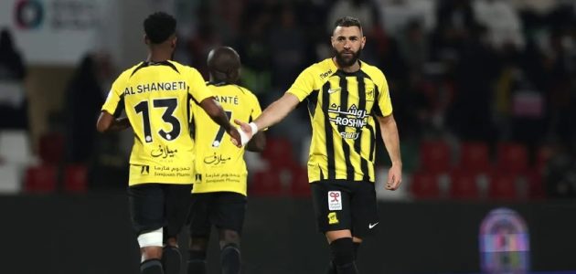 الاتحاد يتلقى ضربة موجعة قبل مباراة الرائد بدوري روشن.. غياب رباعي العميد وموقف كانتي