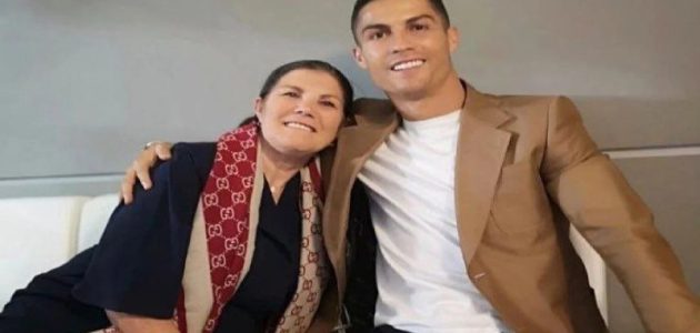 صدمة لجمهور النصر.. والدة رونالدو تكشف عن فريق الدون القادم