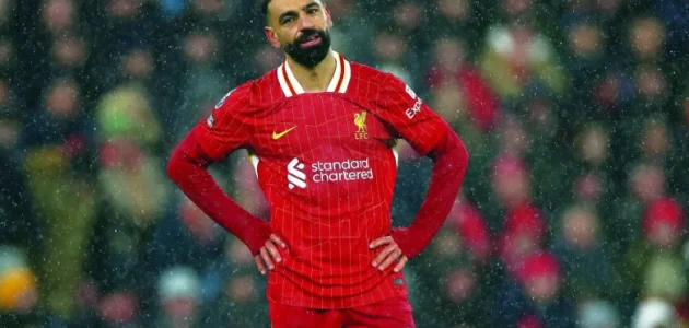 صندوق الاستثمارات السعودية يتحرك…. محمد صلاح إلى دوري روشن للمحترفين