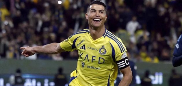 مفاجأة نارية بشأن تجديد عقد كريستيانو رونالدو مع النصر.. باريس سان جيرمان يُفاوضه