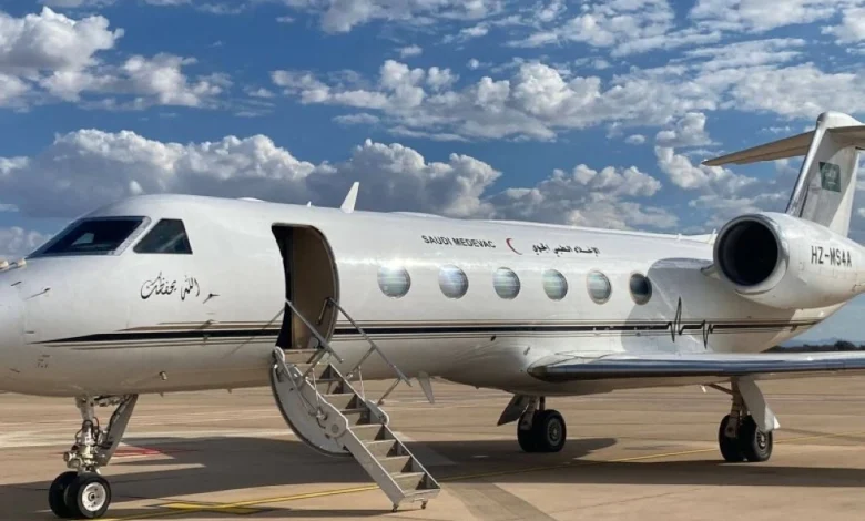 إخلاء طبي عاجل لمواطن من مطار برج العرب: رحلة علاج إلى المملكة في حالة حرجة