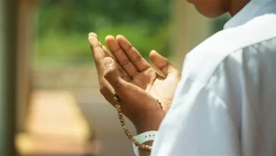 23 دعاء للميت قبل رمضان 1447: كيف تخفف عنه العذاب وتساعد في إحياء الذكرى