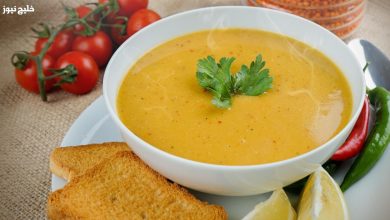 "استمتع بدفء الشتاء: طريقة تحضير شوربة العدس الأصيلة بطعم ينعش القلب!"