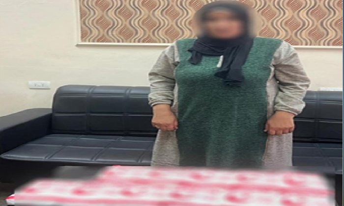 القبض على سيدة في إيتاي البارود بتهمة حيازة مواد غذائية مشبوهة للتلاعب في الانتخابات