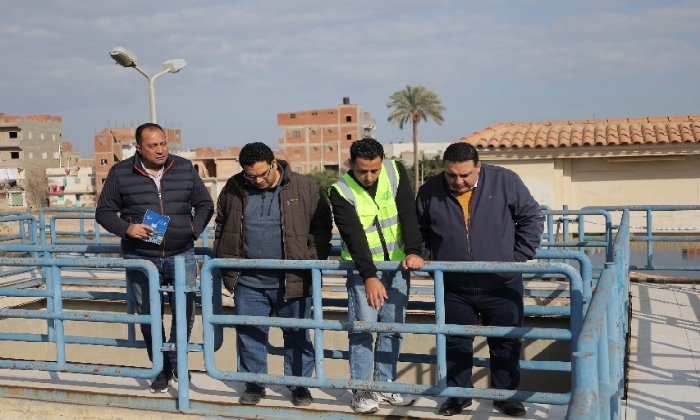 رئيس مياه البحيرة يتفقد محطة معمل القزاز بكفر الدوار ويشدد على أهمية جودة المياه