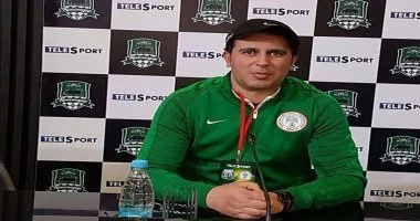 مدرب منتخب بنين يتقدم بشكوى رسمية حول مشاكل تقنية في الڤار ويستعرض أبرز المرشحين للتتويج