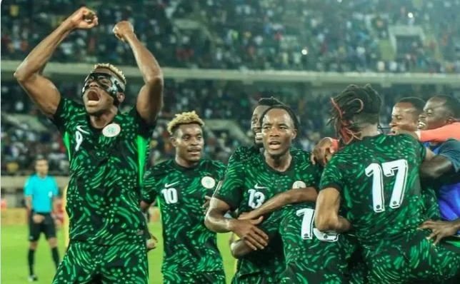 نيجيريا تسعى لاستعادة مكانتها في كأس أمم أفريقيا 2025 بمواجهة أوغندا