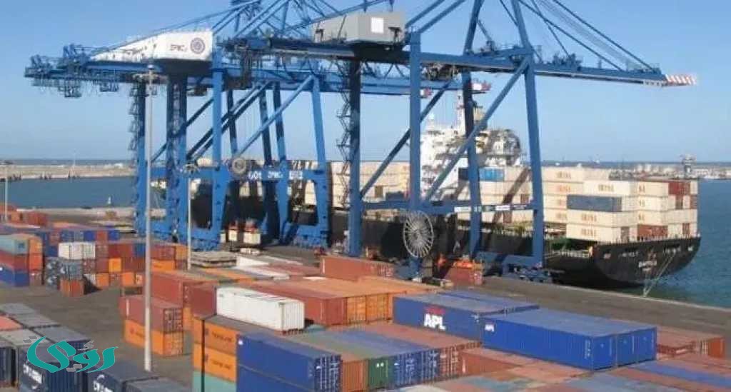رسمياً..ميناء محافظة دمياط المصرية يطلق خدمة نقل البضائع المبردة والجافة من أوروبا