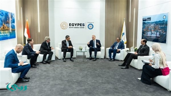 البترول وإنرجين اليونانية تناقشان زيادة الإنتاج واستكشاف "فرص المتوسط"