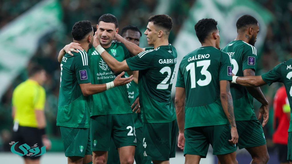 التوتر يزول.. لاعب أهلي جدة ينجو من مأزق خطير