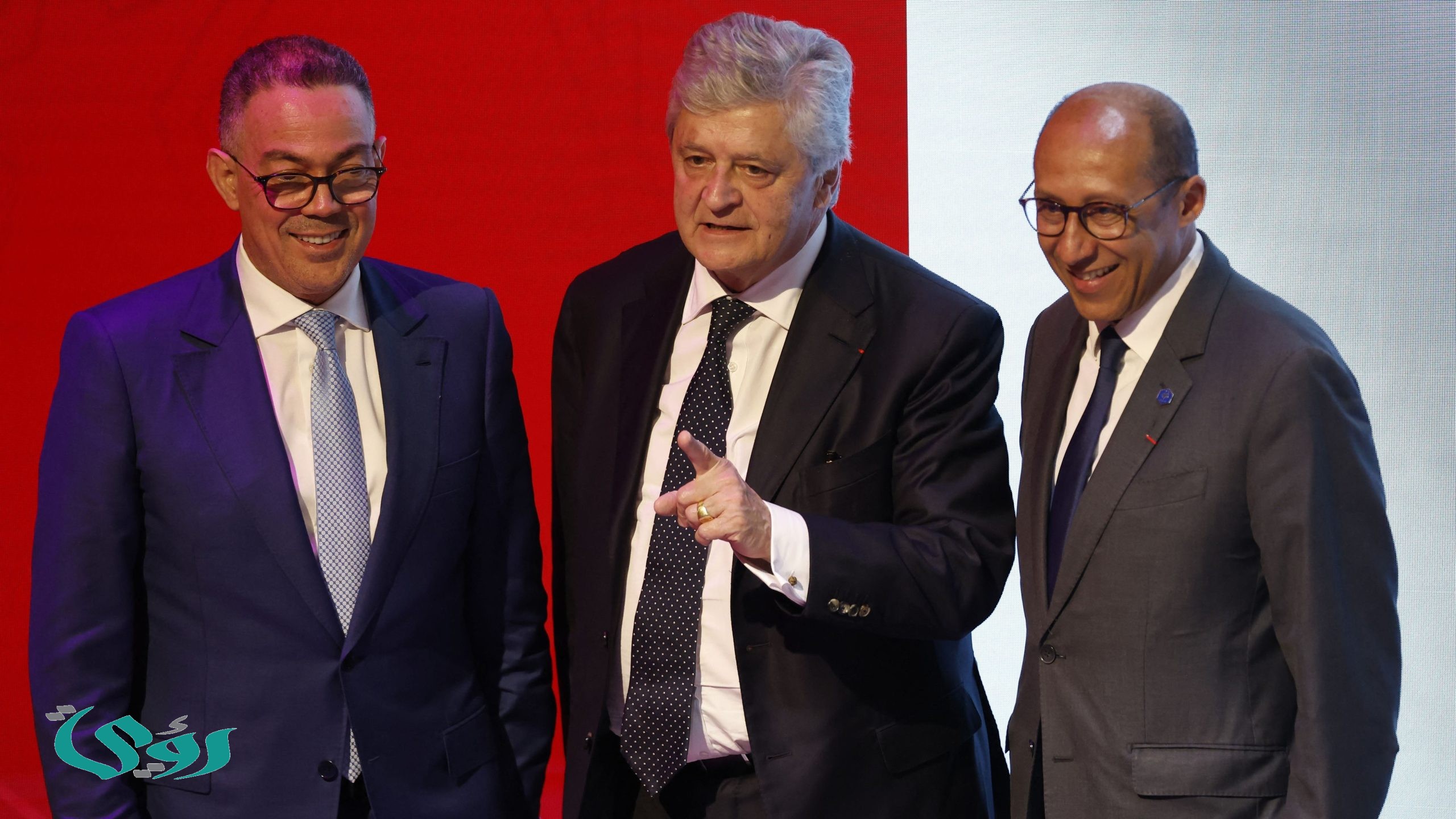 بالفيديو.. لقجع ضاحكًا: المغرب سينافس فرنسا على صدارة تصنيف "فيفا"