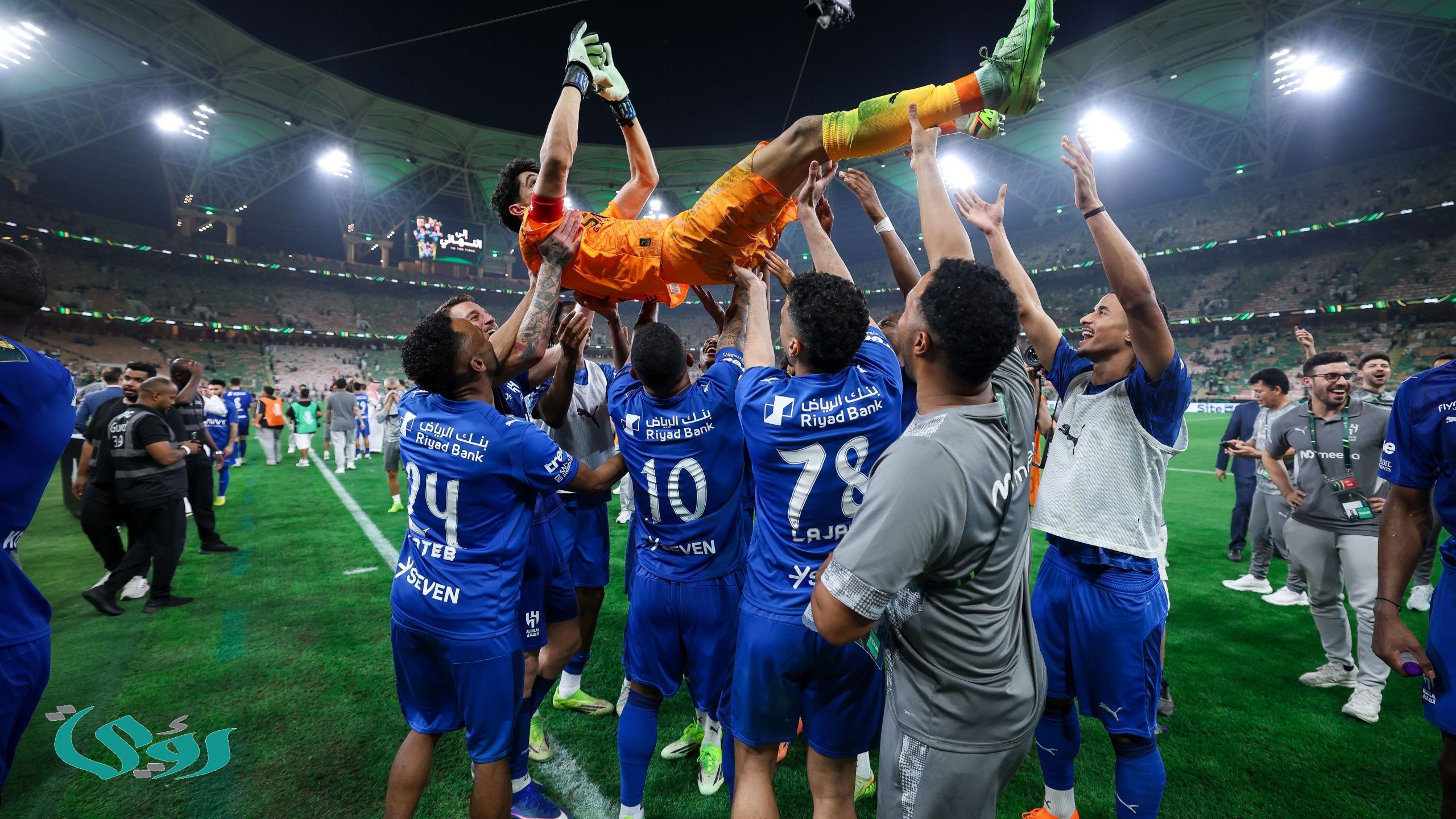 بعد صدمة الدوسري.. الهلال يتنفس الصعداء بعودة ثنائي الدفاع