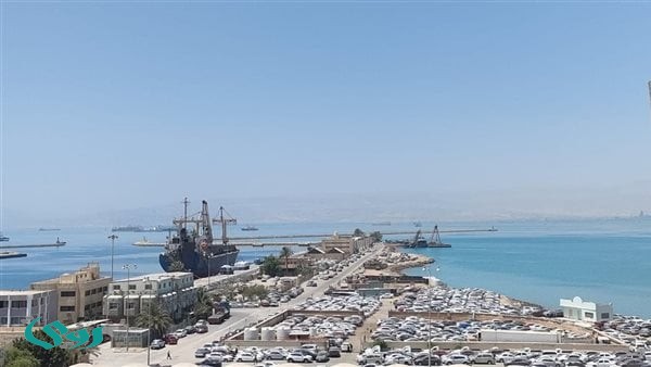 تداول 622 شاحنة بضائع وتصدير 10 آلاف طن مواد غذائية بموانئ البحر الأحمر