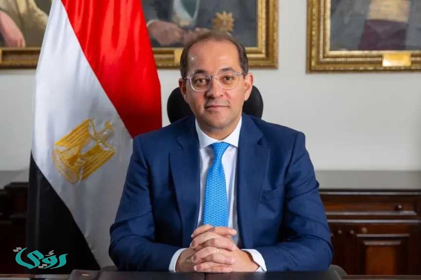 خبر سار.. رفع رواتب المعلمين إلى 1100 جنيه وزيادة جديدة للقطاع الطبي في مصر