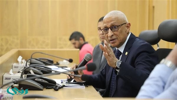 محافظ شمال سيناء يعقد الاجتماع التنفيذي الأسبوعي ويؤكد دعم مشاركة الشباب
