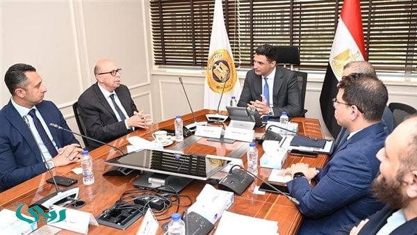 مشروعات صناعية كبرى.. مجموعة سان جوبان تخطط لتوسيع استثماراتها في مصر